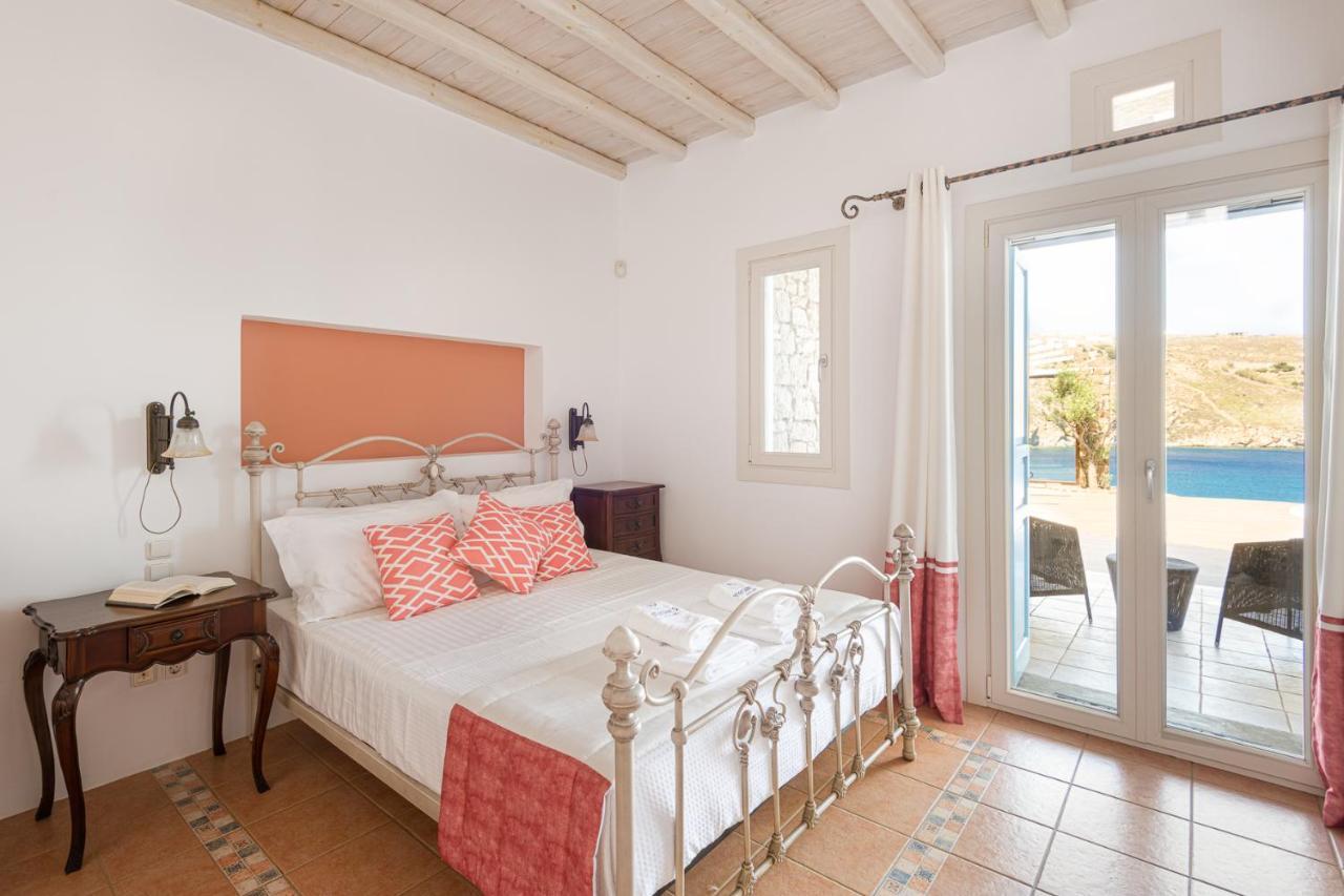 Etesians Luxury Suites Plage de Super Paradise Extérieur photo